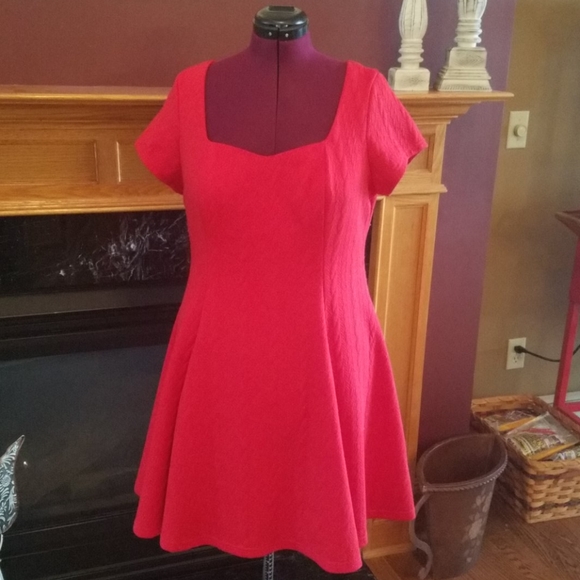 torrid Dresses & Skirts - Torrid Red size 1 plus size dress